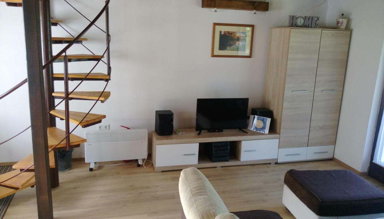 Vacation Home Zara Lohovo Экстерьер фото